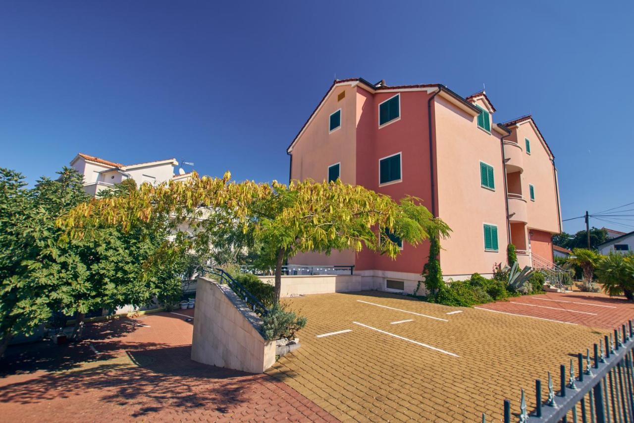 Hotel Pansion Hrga Vodice Exteriér fotografie