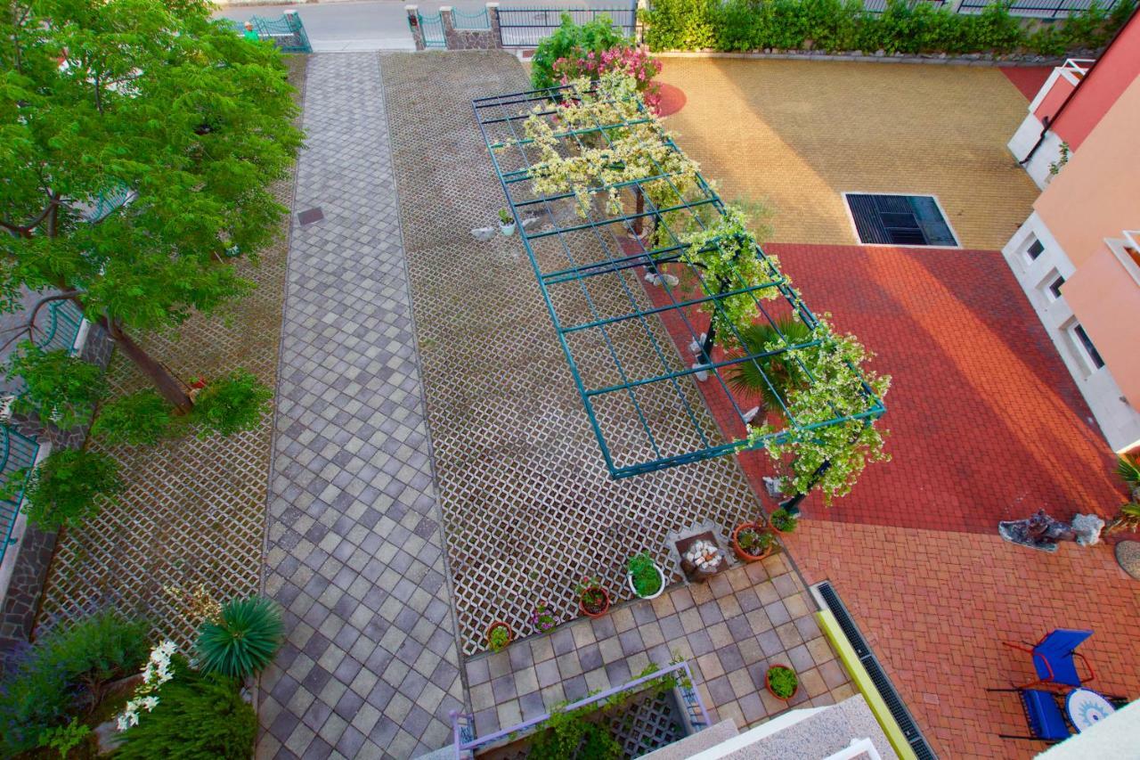 Hotel Pansion Hrga Vodice Exteriér fotografie