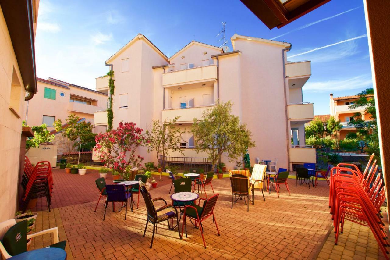 Hotel Pansion Hrga Vodice Exteriér fotografie