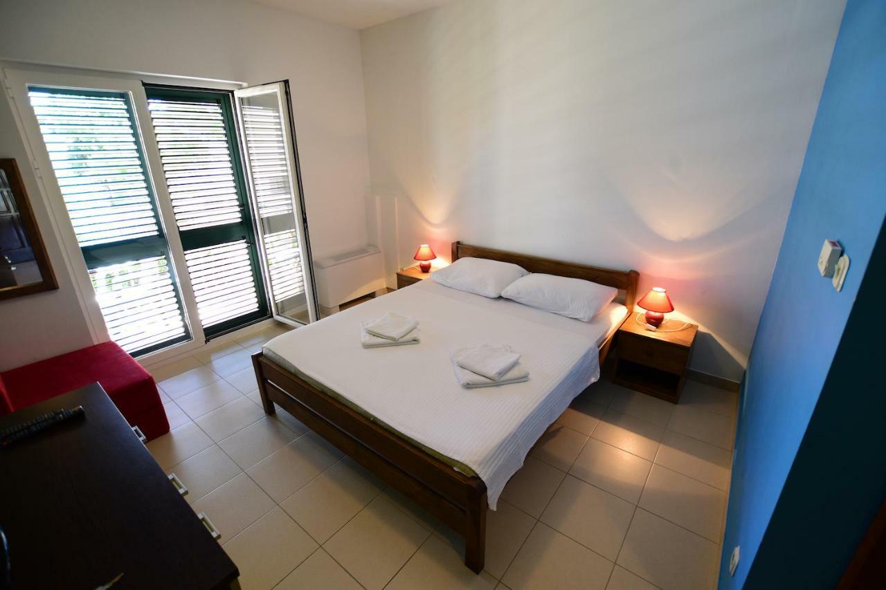 Hotel Pansion Hrga Vodice Exteriér fotografie