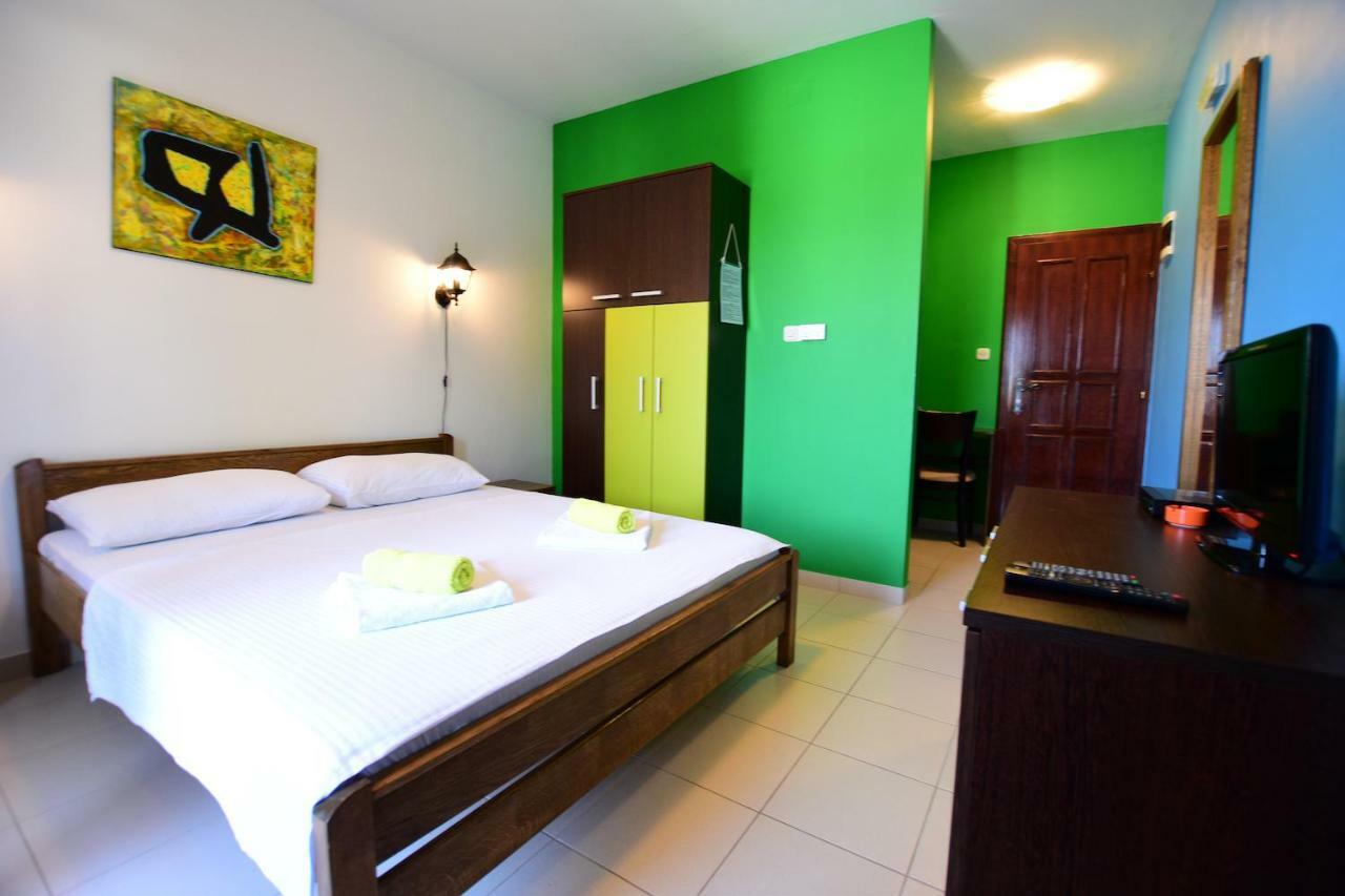 Hotel Pansion Hrga Vodice Exteriér fotografie